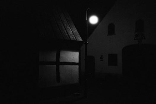“Lonely Night (2)” - Oliver Lopinski – Photography – 2048px x 1364px – Price Negotiable - www.facebook.com/Olli.Lopi