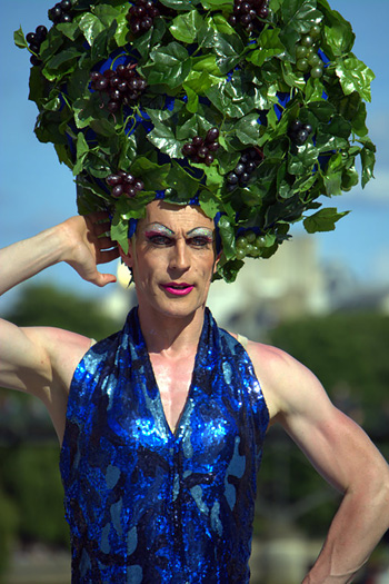 “Grapevine” – Nancy Pallowick – Photography – 10” x 15” - $250 - www.photojourneys.net