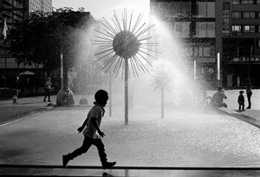 “Summer in the City” - Ilya Trofimenko – Kodak Tri-x Film – NFS - www.einsiedler.me/
